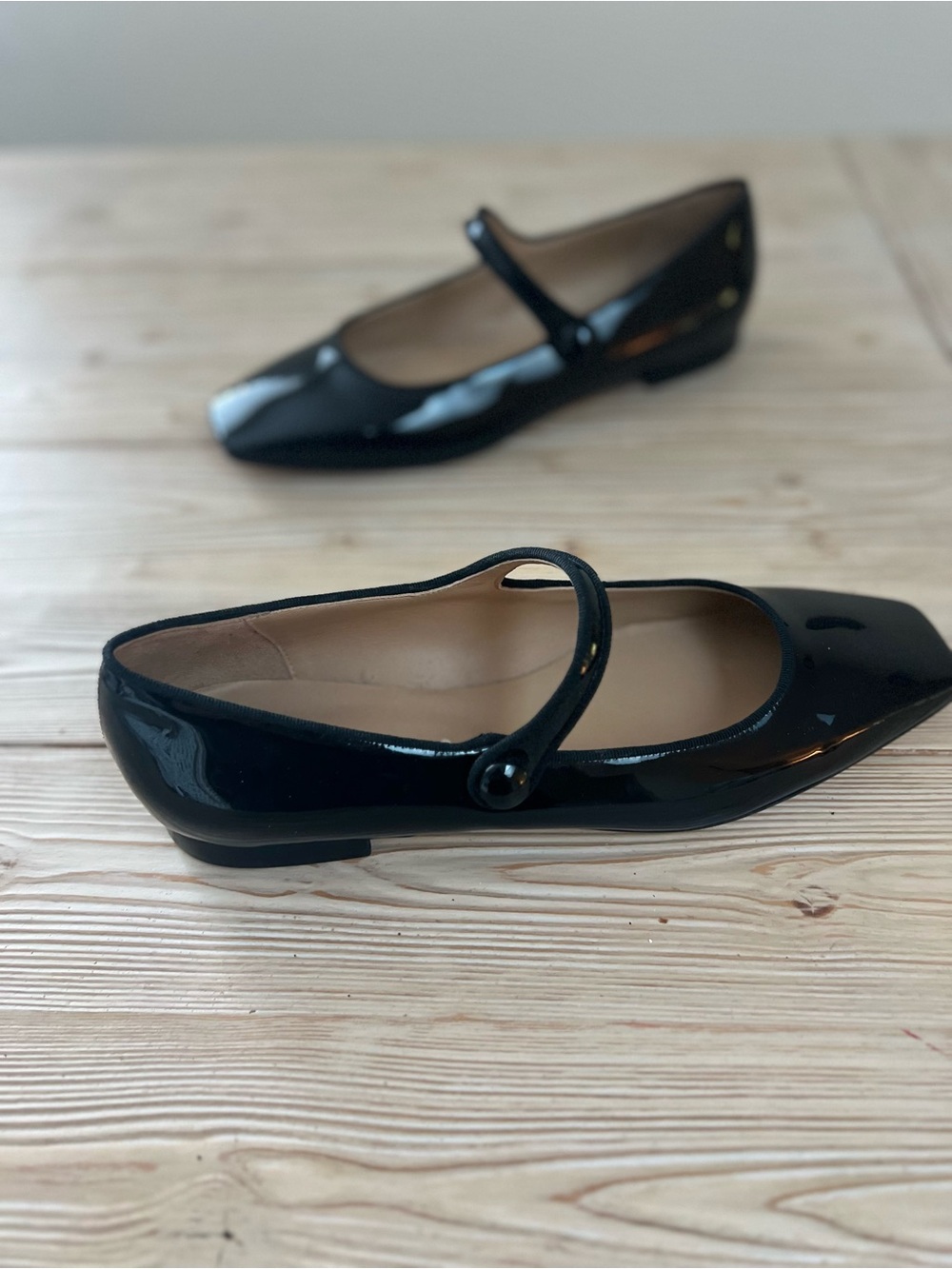 Minty Mellon x Tamara Mellon Black Patent Mary Jane Flats 41